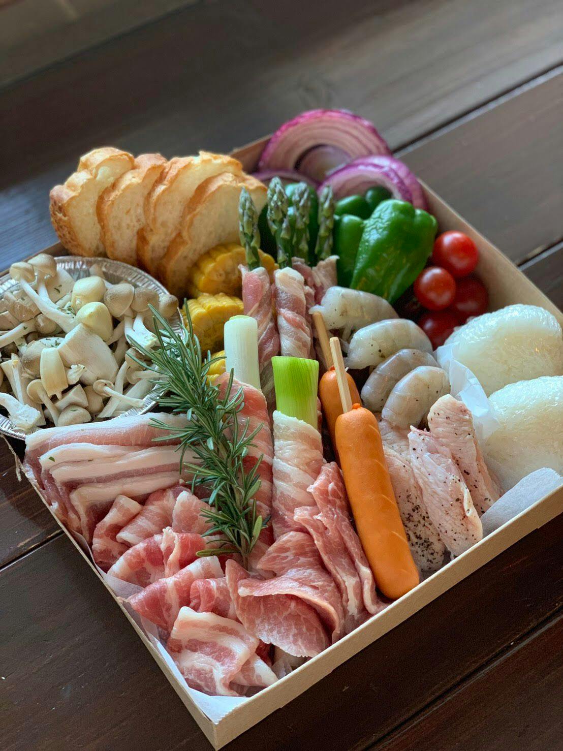 ชุดบาร์บีคิว (ภาพตัวอย่างสำหรับ 2 ท่าน)