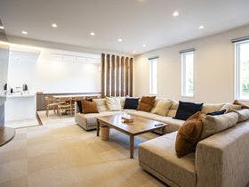 【山梨県富士五湖エリアの高級貸別荘・コテージ・ログハウス・コンドミニアム】浅江