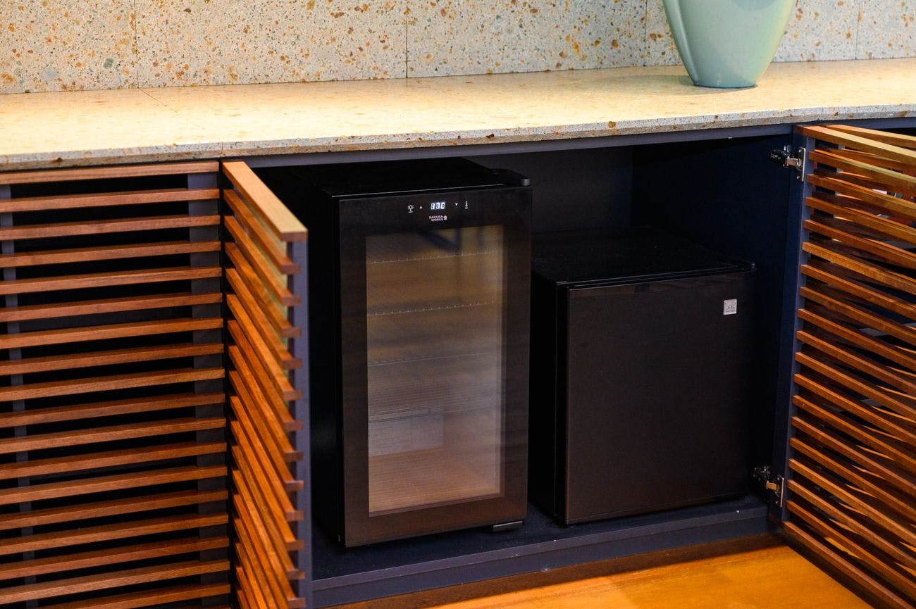 ห้องเก็บไวน์ที่ดัดแปลงจากห้องบิลเลียดเก่า