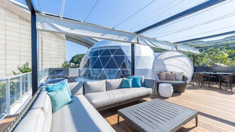 Awaji Island Glamping Beach Villa Sazanami