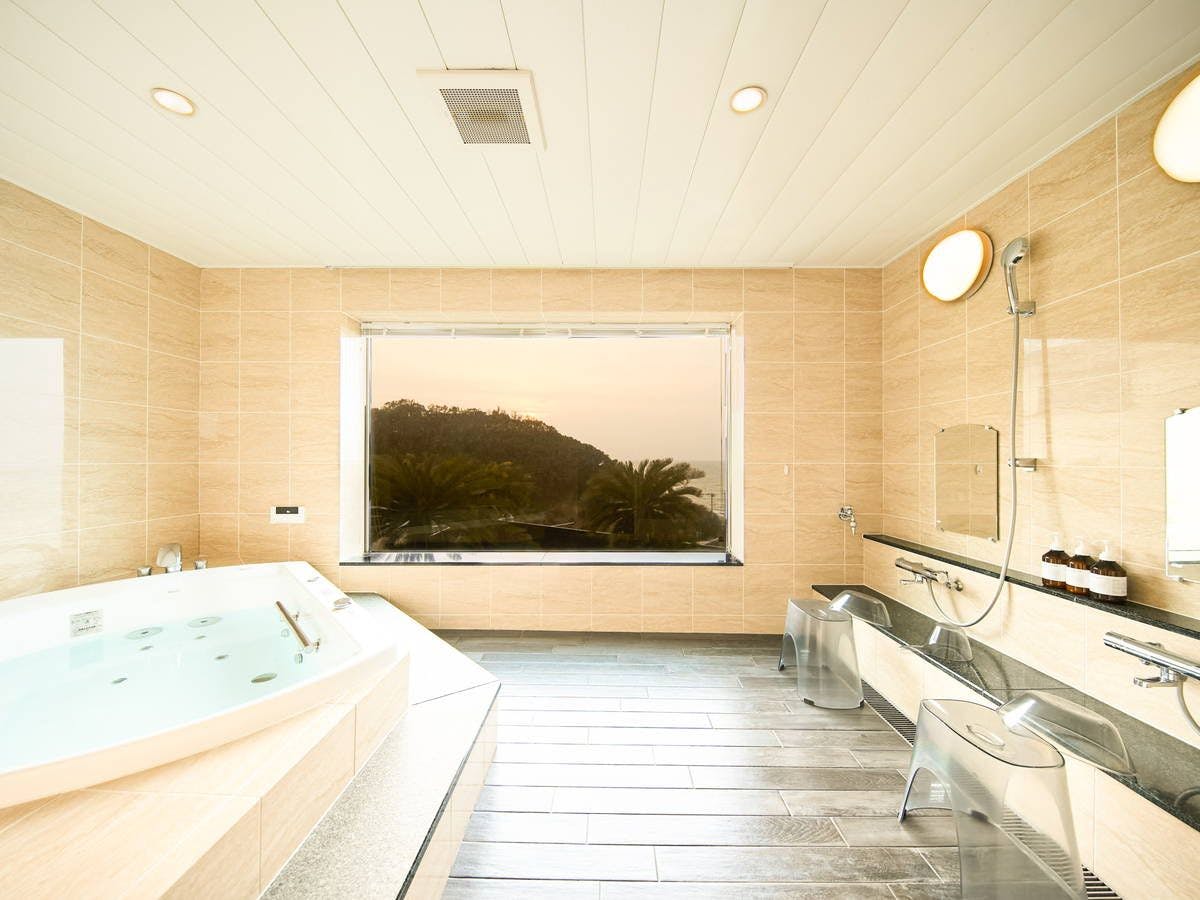 อ่างจากุซซี่