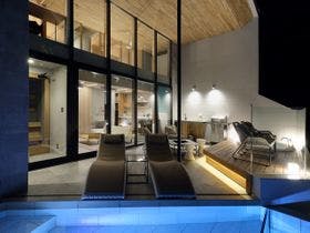 ＫＯＮＡ　ＲＥＳＯＲＴ　ＡＷＡＪＩ　ＫＡＩ