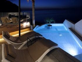 ＫＯＮＡ　ＲＥＳＯＲＴ　ＡＷＡＪＩ　ＫＡＩ