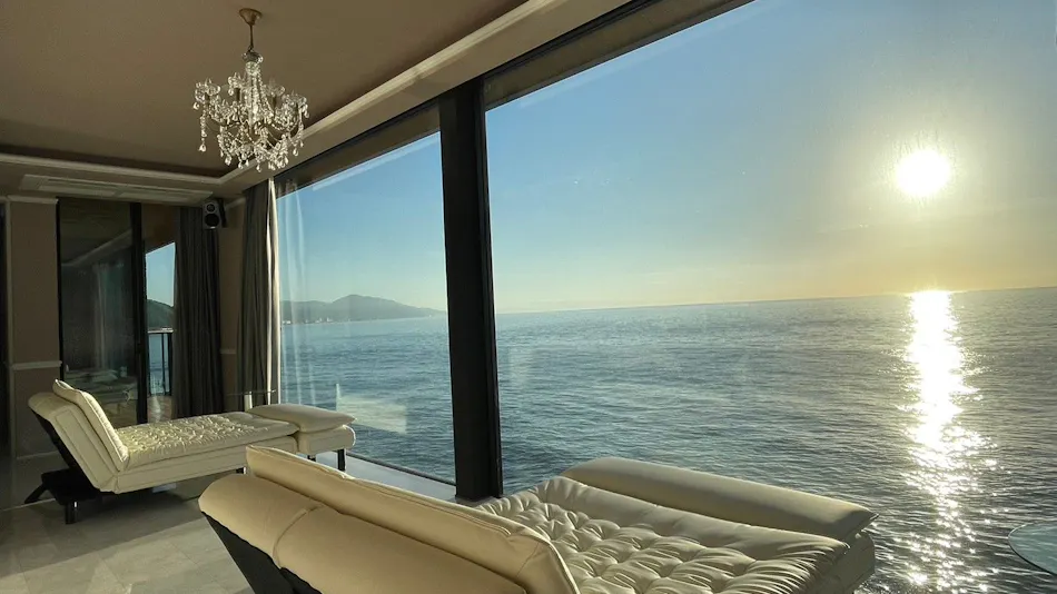 Boeing Terrace Suite Villa Anko