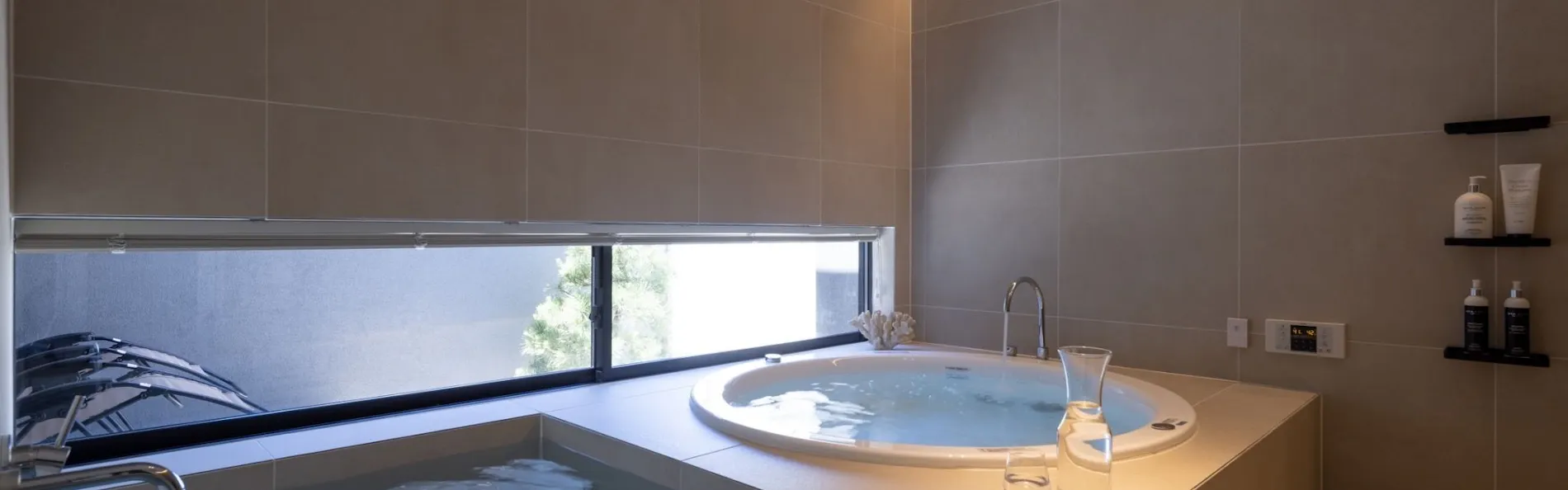 GIFTHOUSE 館山 那古海岸