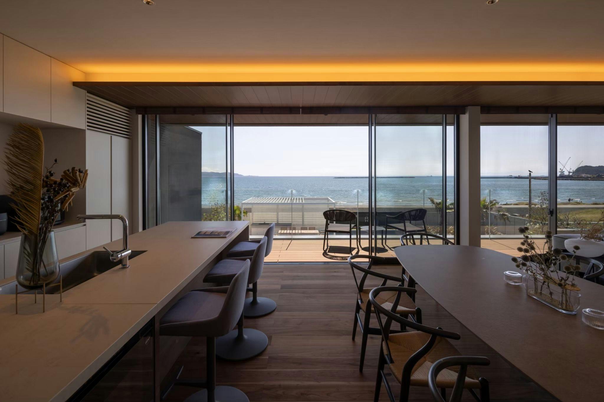 GIFTHOUSE 館山 那古海岸