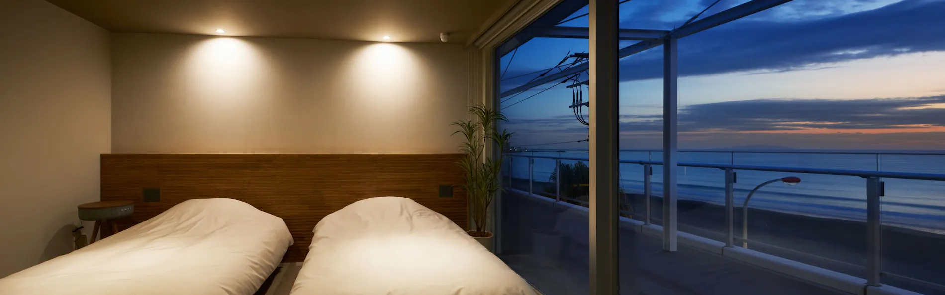 THE VIEW KAMAKURA