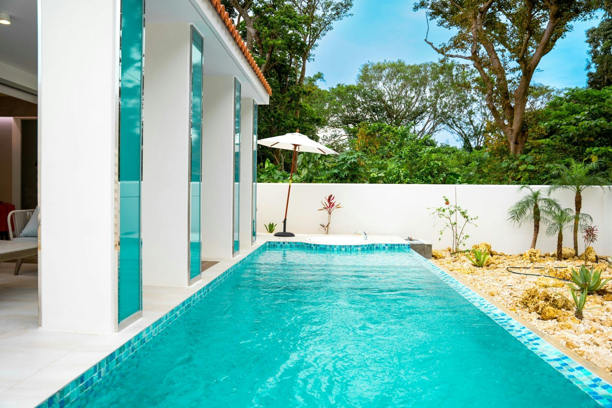 pool villa Sanrriott Okinawa Motobu