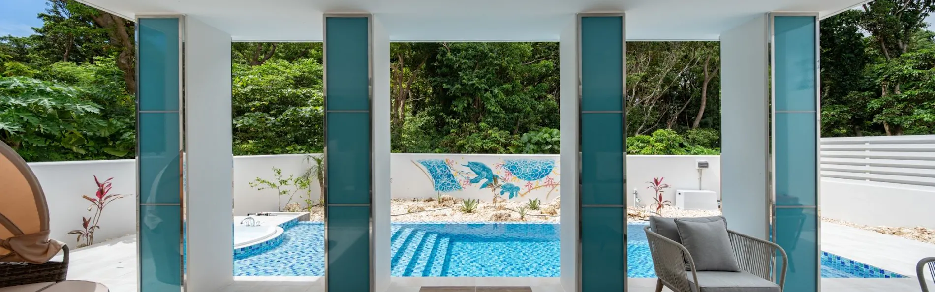 pool villa Sanrriott Okinawa Motobu