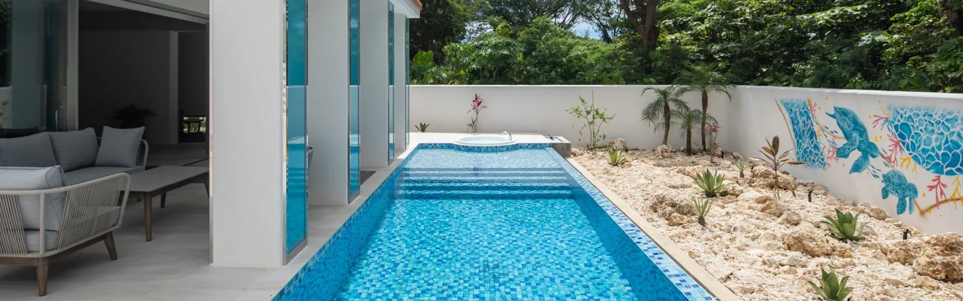 pool villa Sanrriott Okinawa Motobu