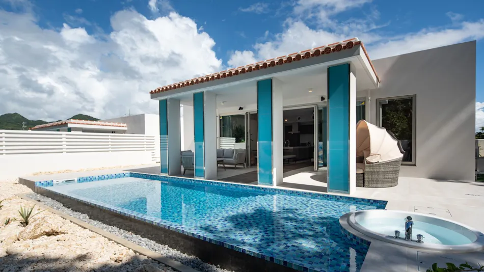 pool villa Sanrriott Okinawa Motobu