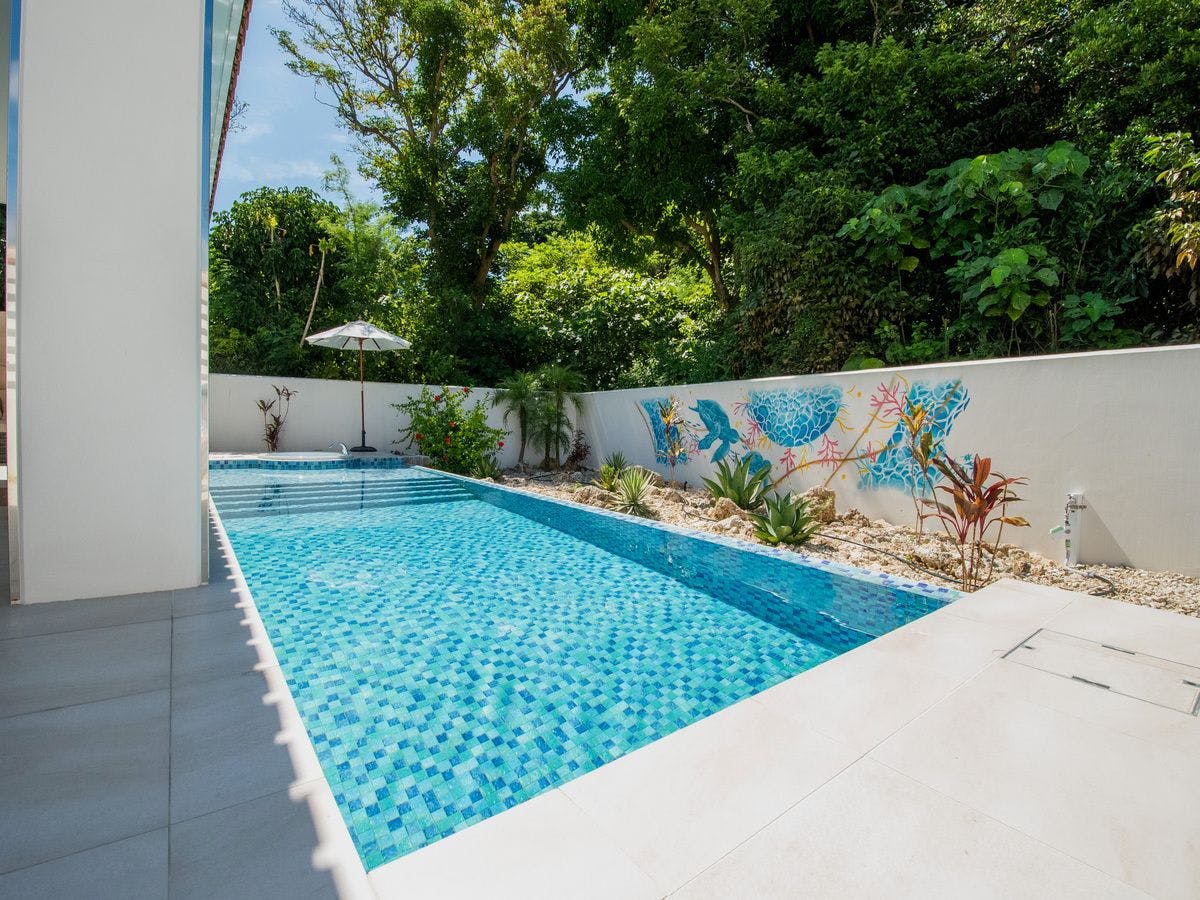 pool villa Sanrriott Okinawa Motobu