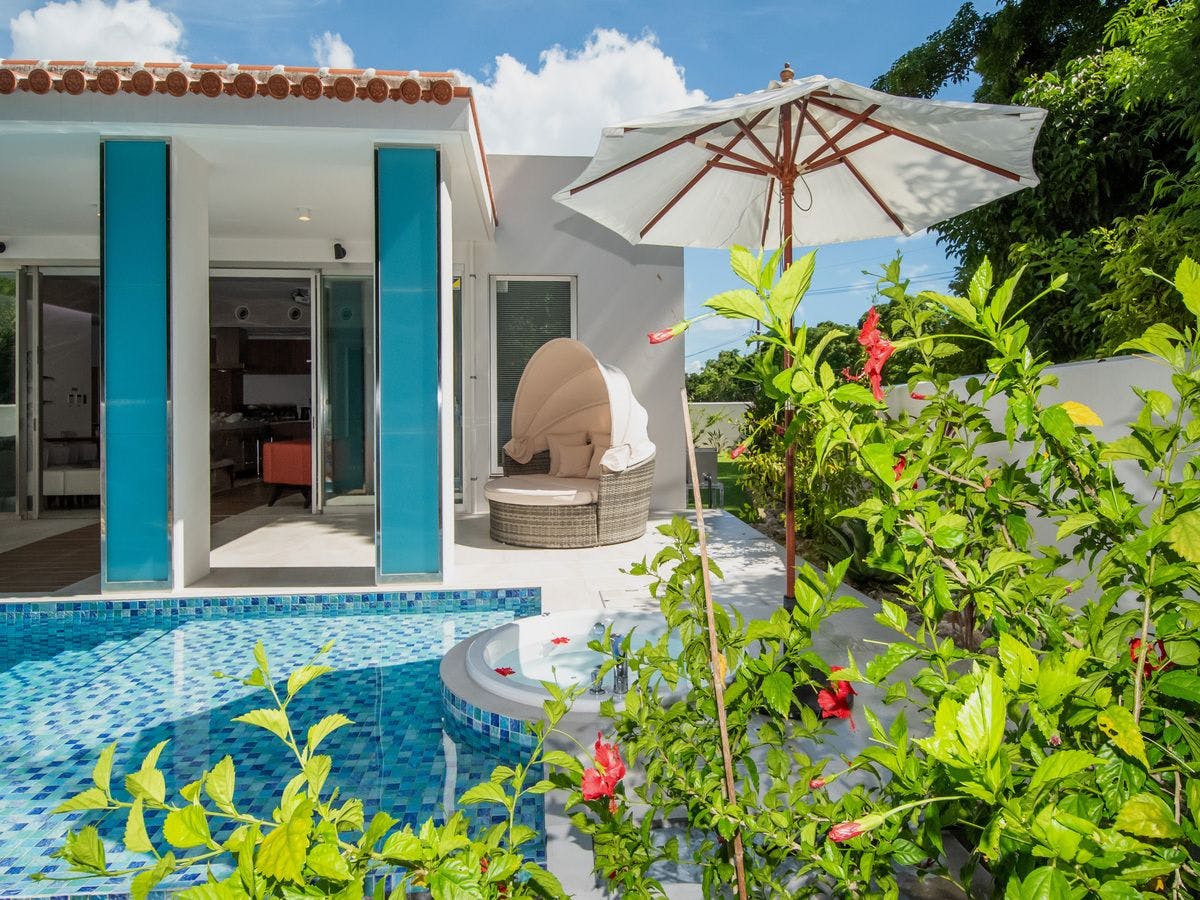 pool villa Sanrriott Okinawa Motobu