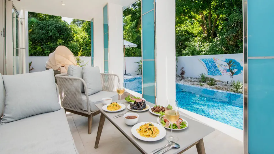 pool villa Sanrriott Okinawa Motobu