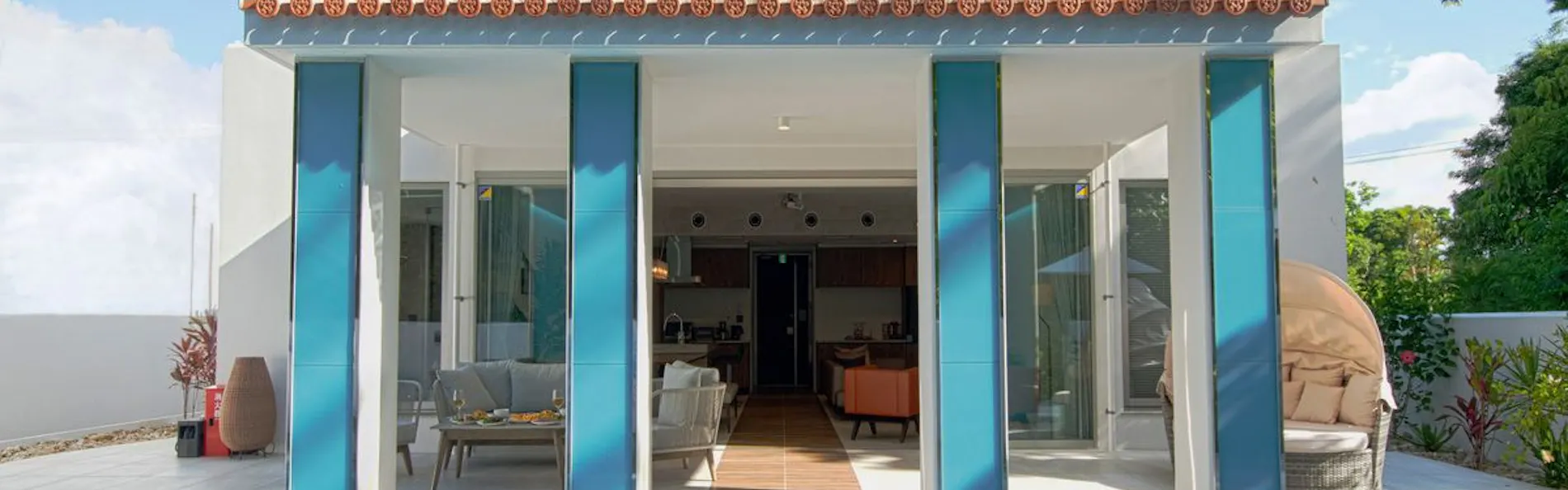 pool villa Sanrriott Okinawa Motobu