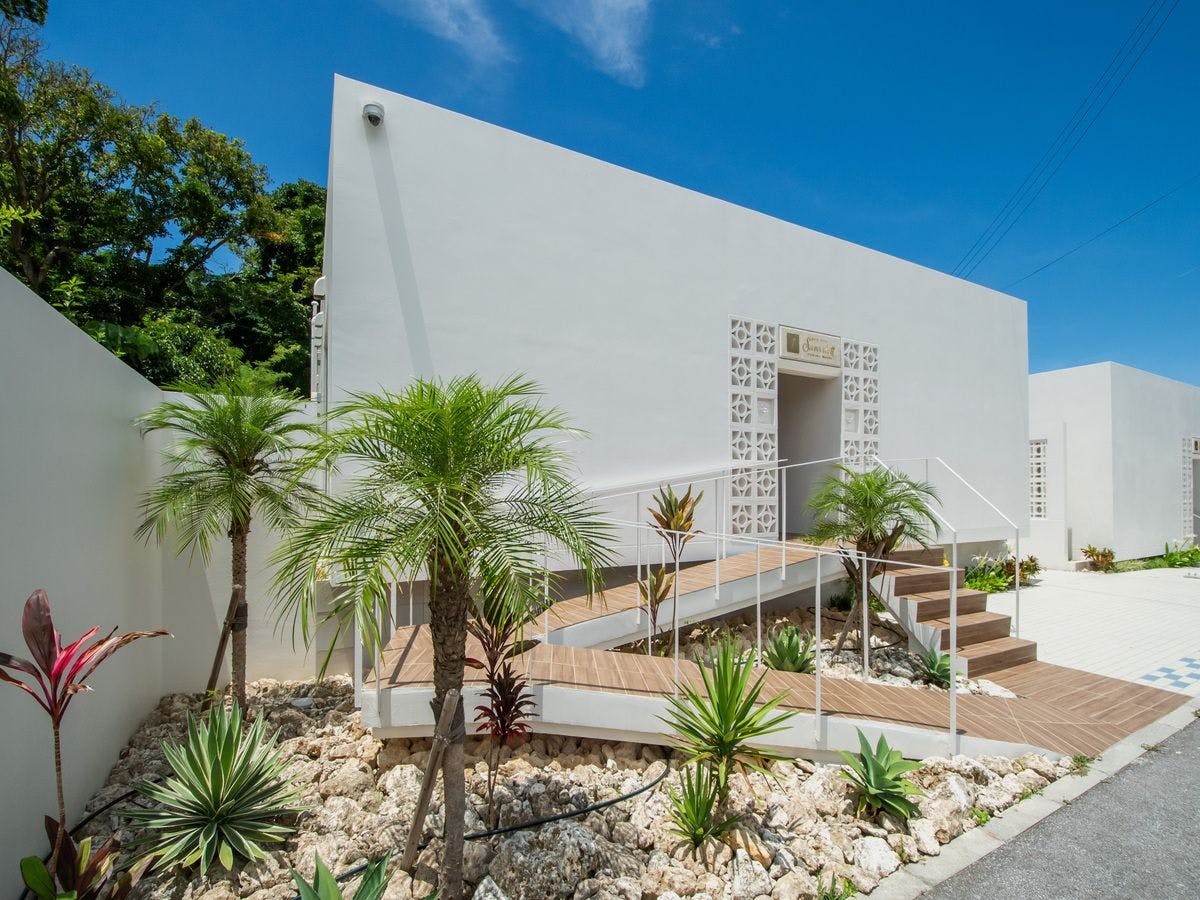 pool villa Sanrriott Okinawa Motobu