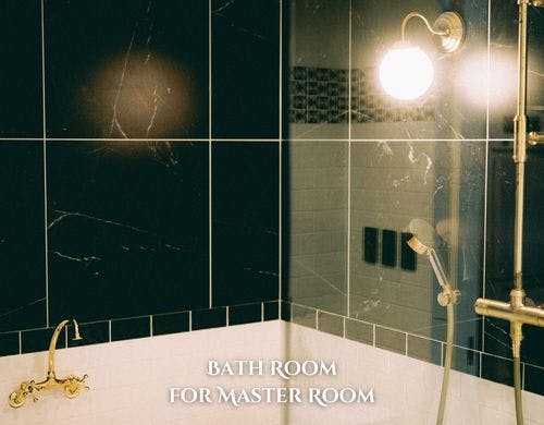 MASTER ROOM