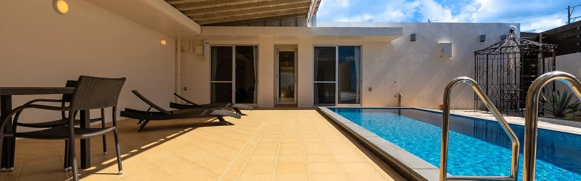Private pool Villa AMAHA