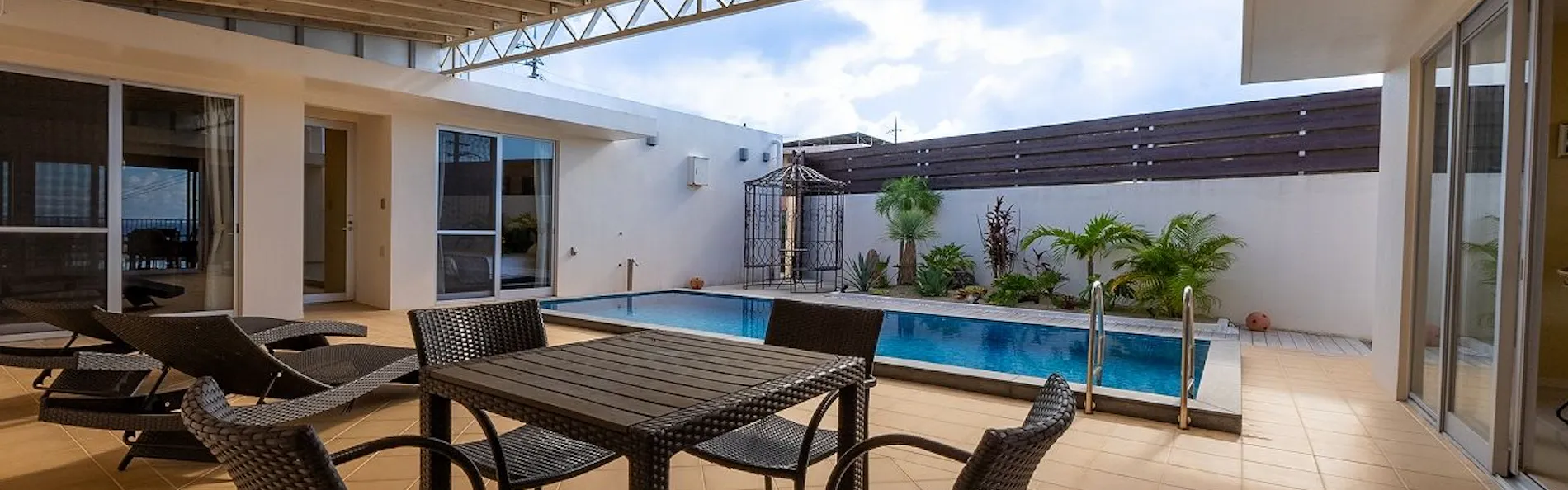 Private pool Villa AMAHA
