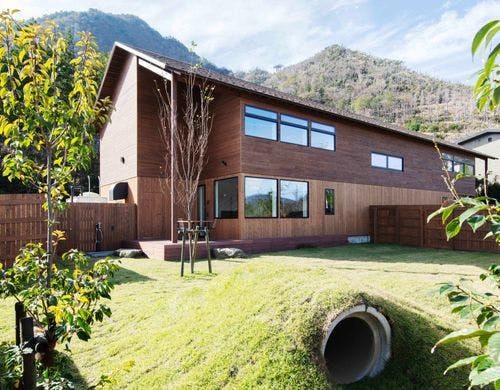 １棟２室。各室２００平米の専用ドッグラン