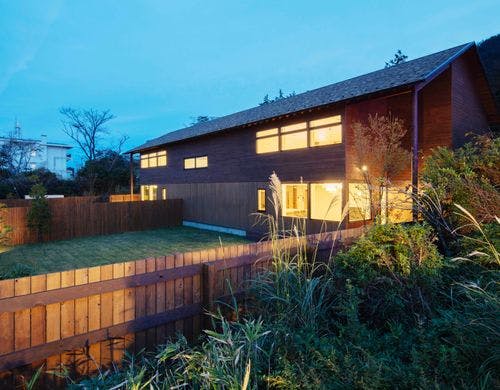 １棟に２スイートルーム。各室入口は別々。