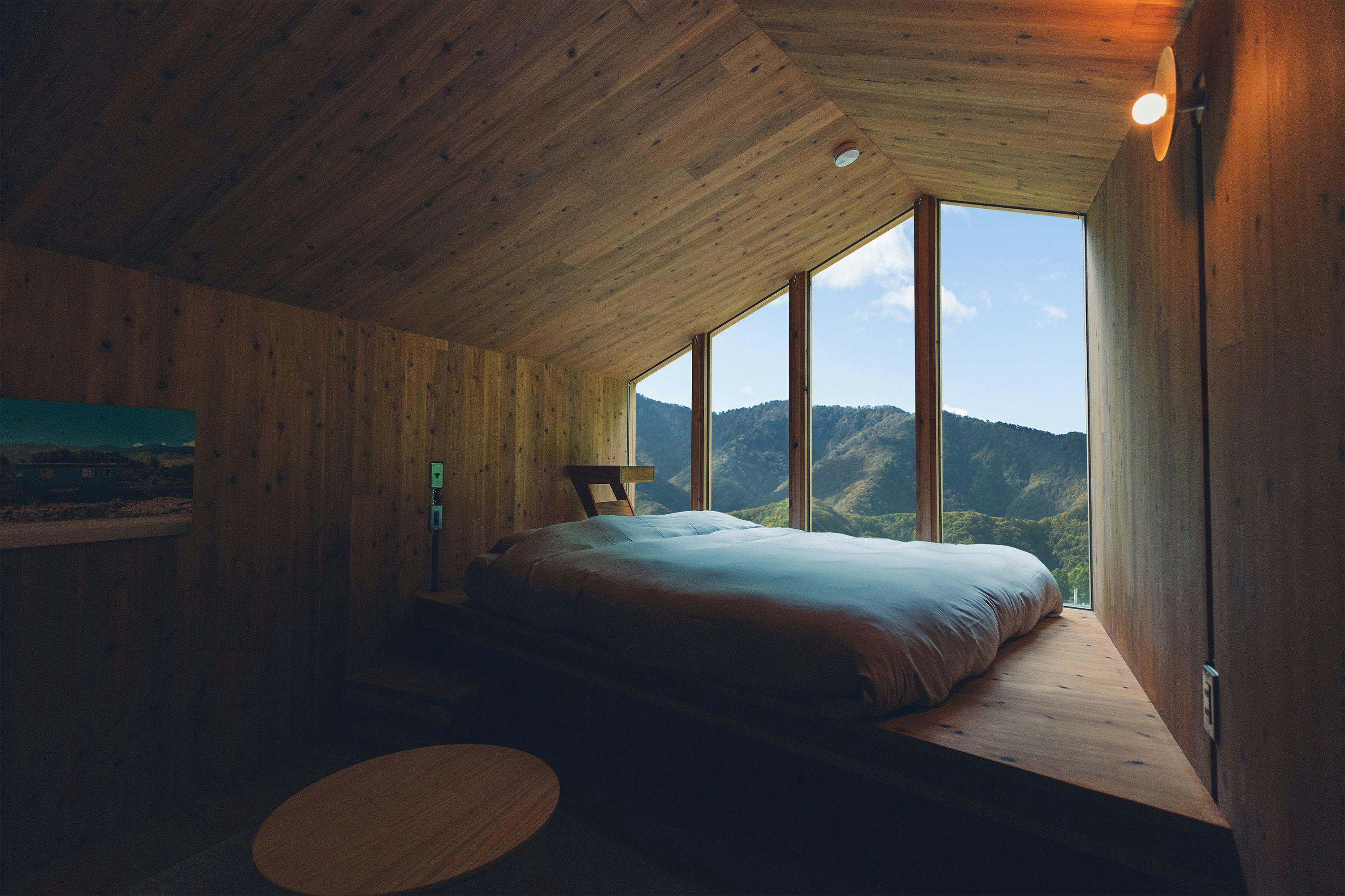 Earthboat Minakami Fujiwara