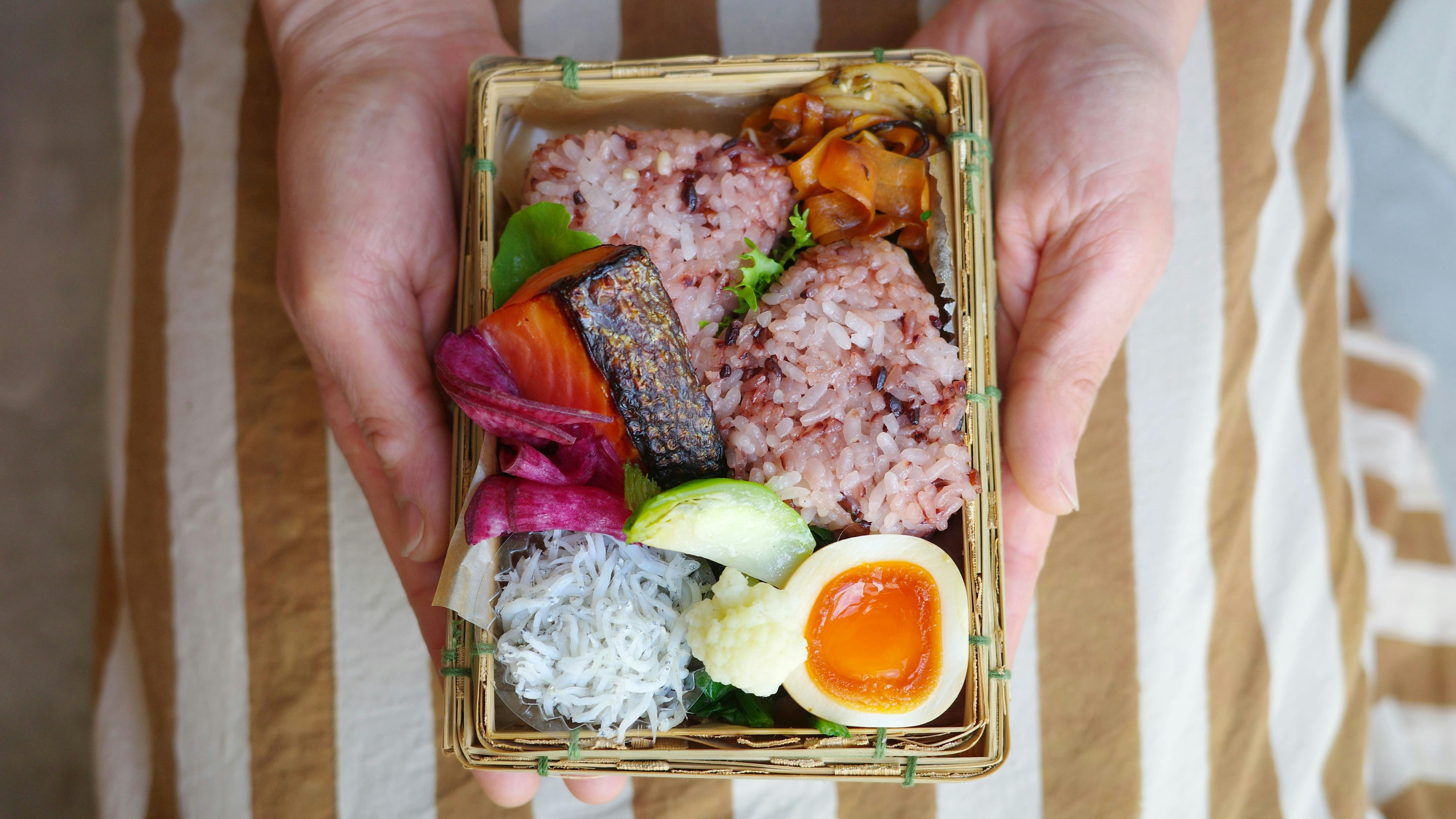 朝の島弁当