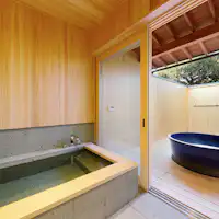 ออนเซ็นกลางแจ้ง