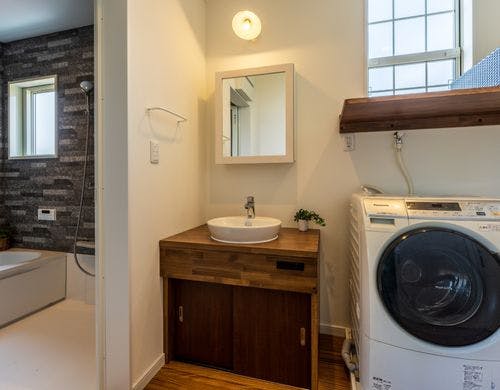 NYANYA-ニャニャ-