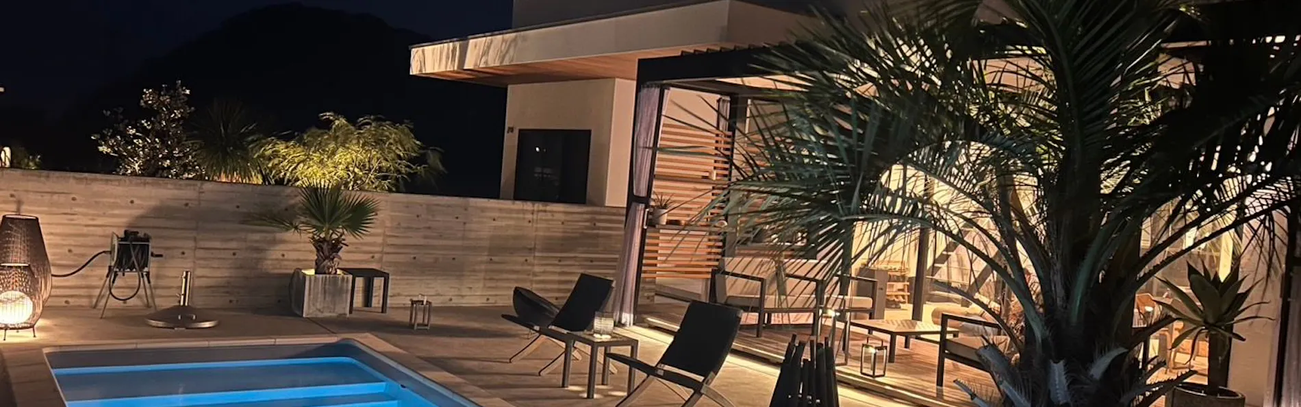 premium funny house GOKAN