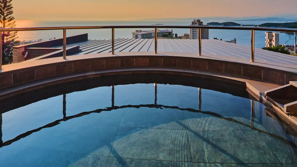 Terrace Ampersand