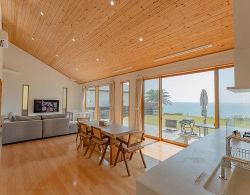 リビングダイニング