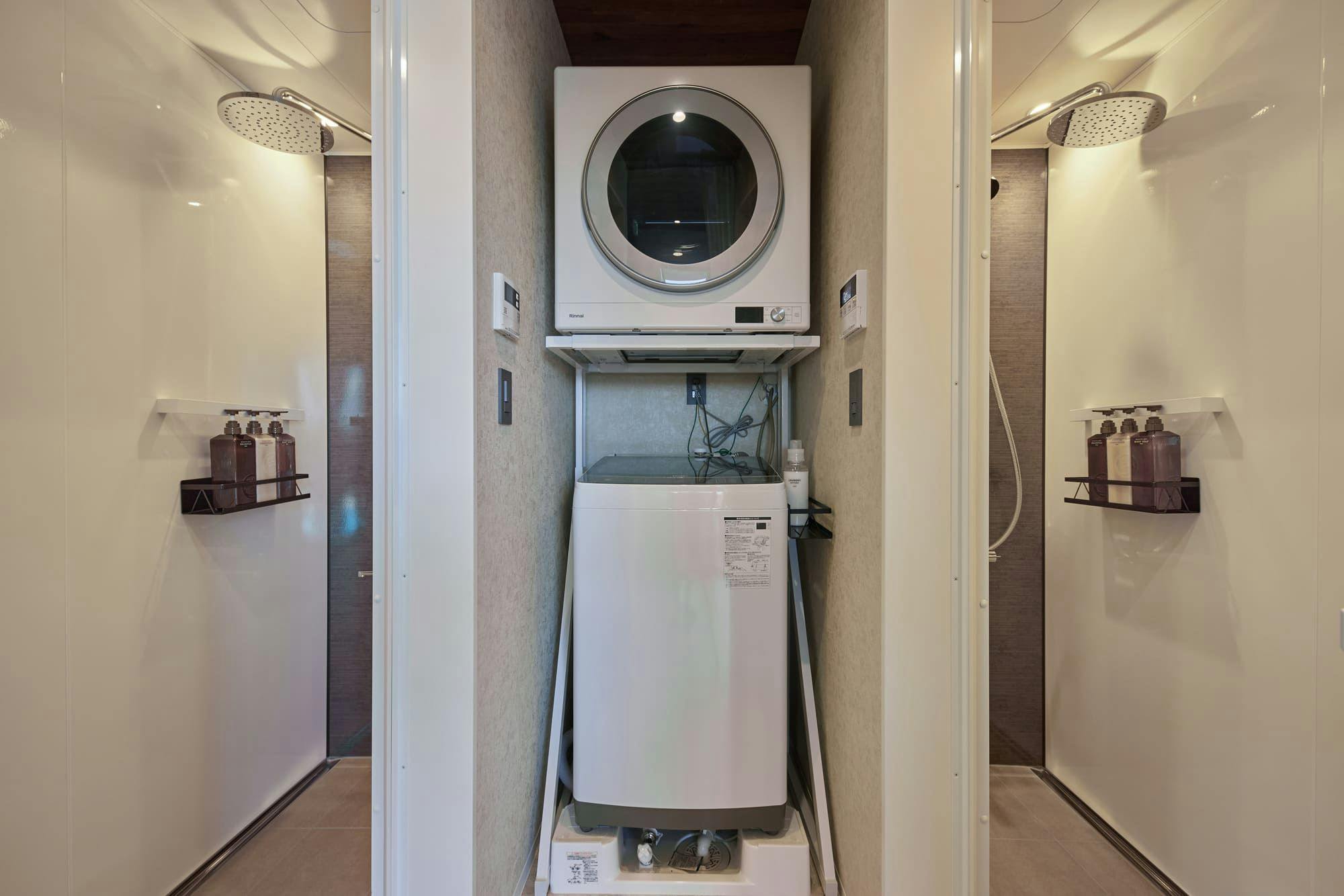 พูลวิลล่า ริ ห้องอาบน้ำพร้อมฝักบัว