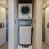 พูลวิลล่า ริ ห้องอาบน้ำพร้อมฝักบัว