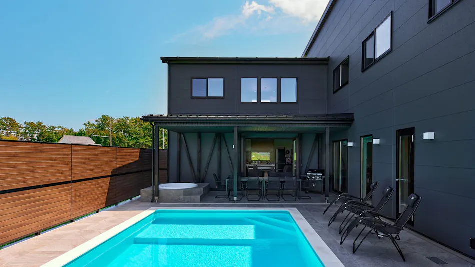 POOL VILLA REI
