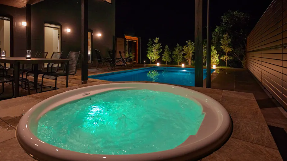 POOL VILLA REI