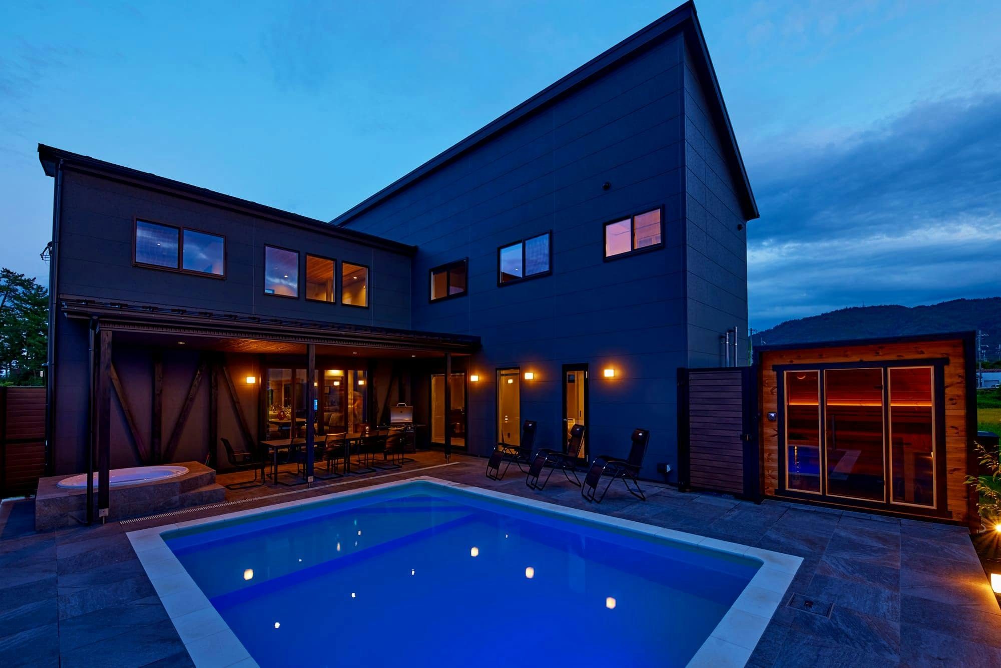 พูลวิลล่า ริ (ภายนอก)