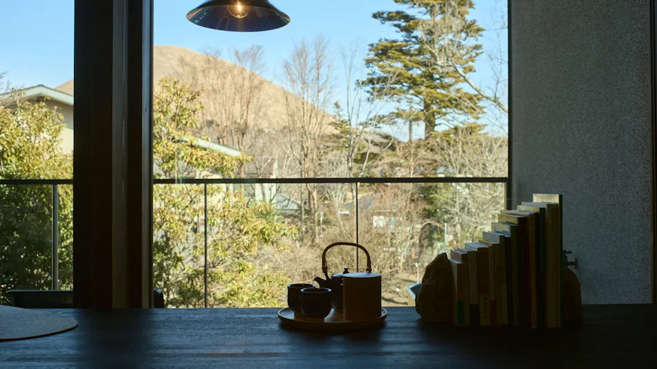 Hiire IZU OMURO