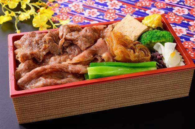 【スタンダード※2食付】お部屋でゆっくり、出来立て「すき焼き弁当」夕食※朝食ビュッフェ付※