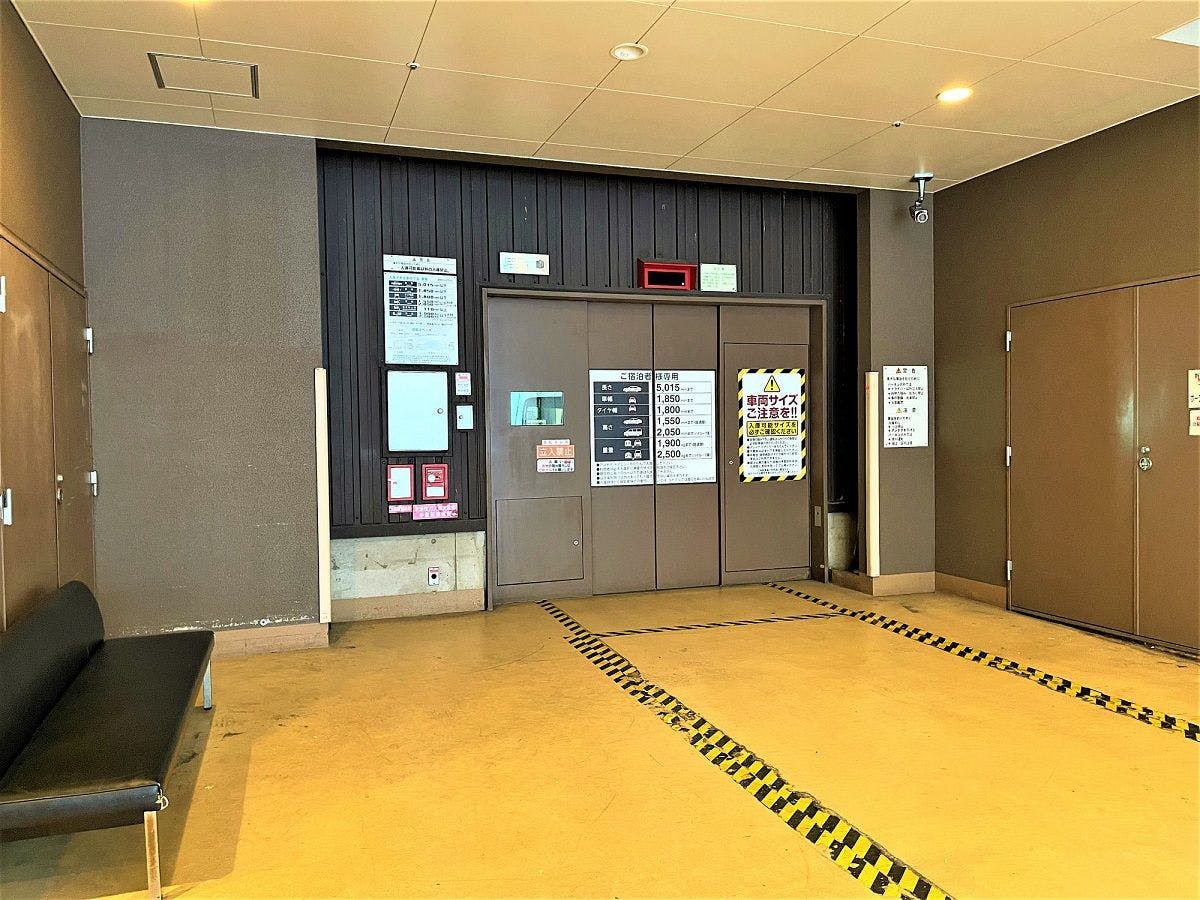 立体駐車場をご利用頂けます。