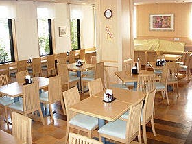 朝食会場
