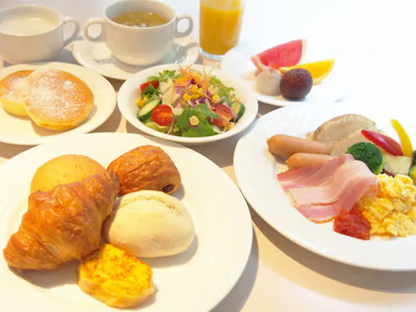 【ニューオータニ特製 人気のリーフパイ】プレゼント!朝食付/12時アウト
