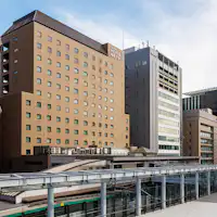 【外観】駅から徒歩1分