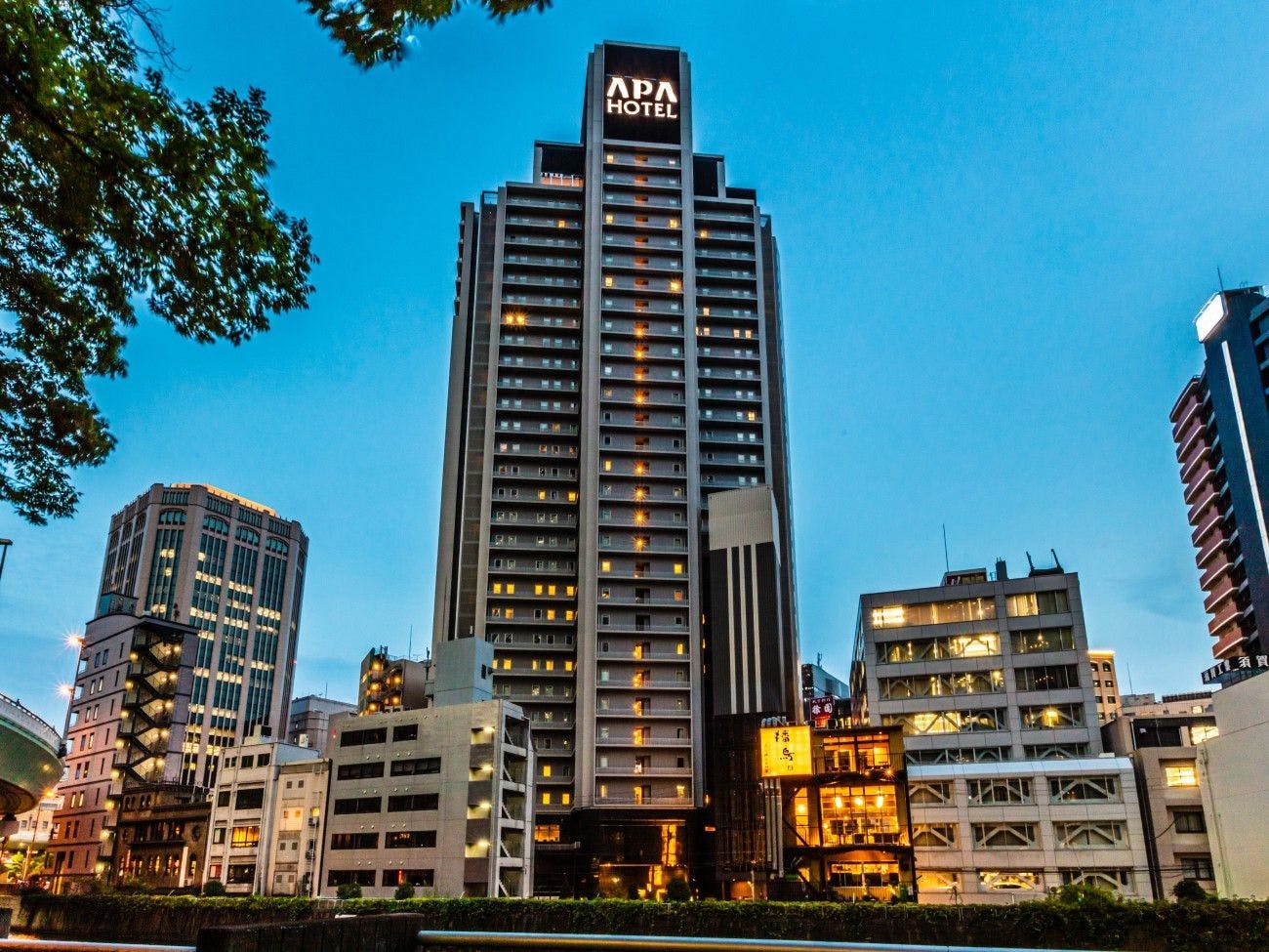 アパホテル〈大阪肥後橋駅前〉（全室禁煙）
