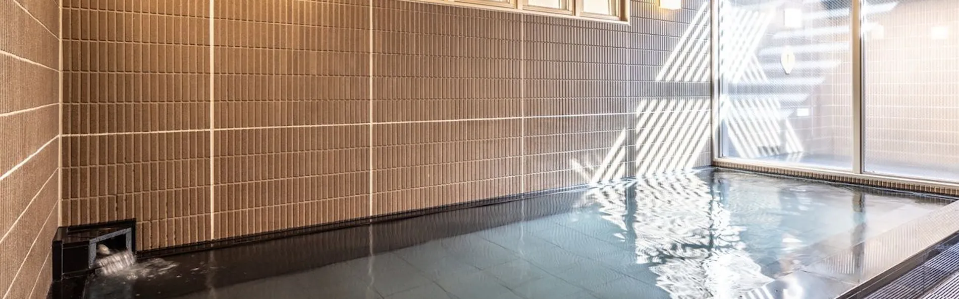 アパホテル〈新潟古町〉