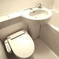 お部屋にはユニットバスを完備しております