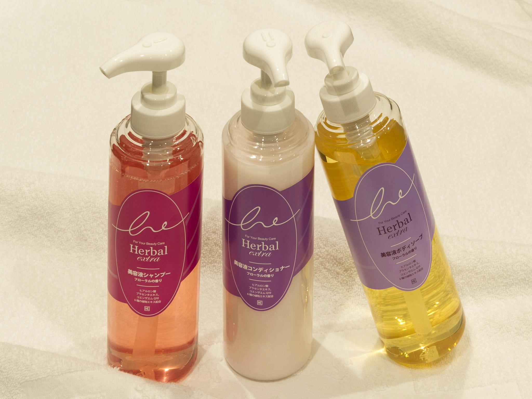 客室に設置しておりますシャンプー等セット