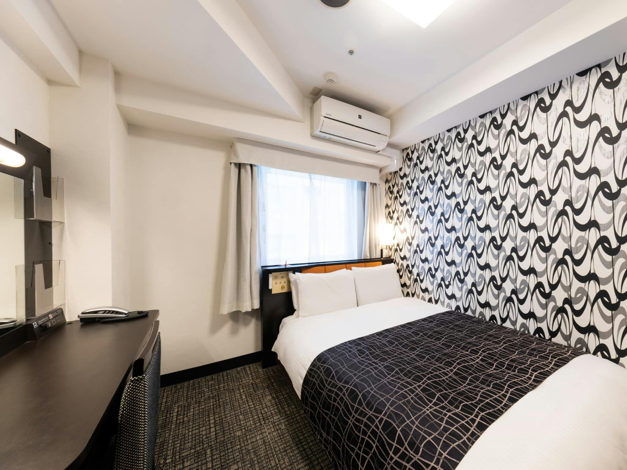 ■客室ダブル（定員1-2名）