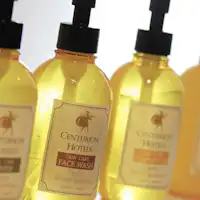 แบรนด์เครื่องสำอางออร์แกนิกของเรา