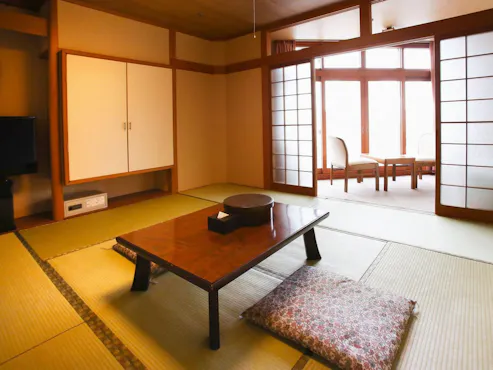 Japanese-style room with 8 tatami mats